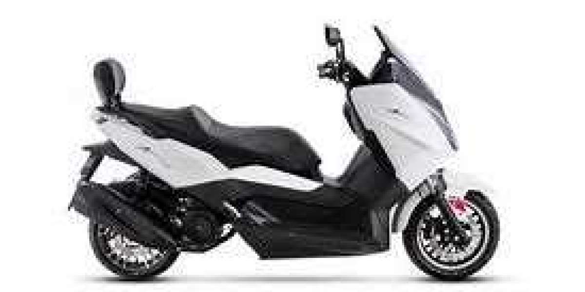 Maxi Scooters: Unveiling the Power and Elegance of 300cc Big Scooters