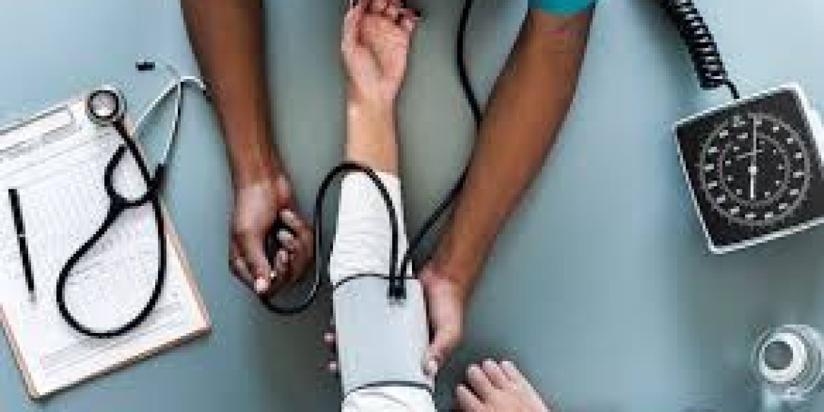 Rising Cataract Prevalence Drives Cataract Surgery Device Market to USD 13.53 Bn