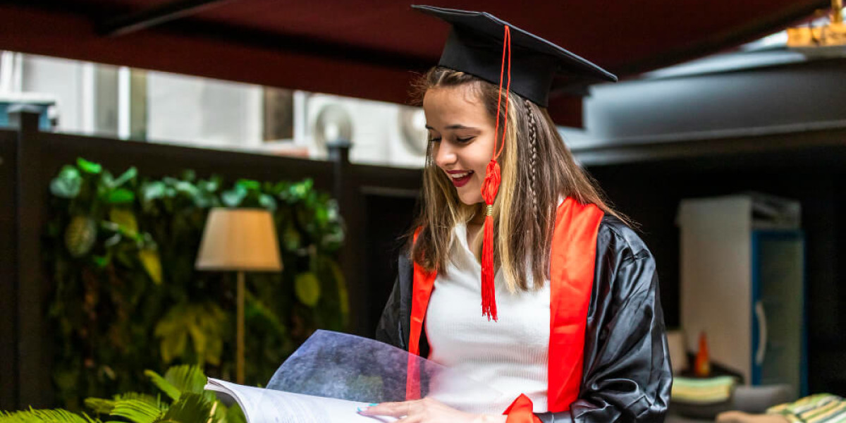 Pursuing a PHD distance education via part-time PHD: A Flexible Path to Success