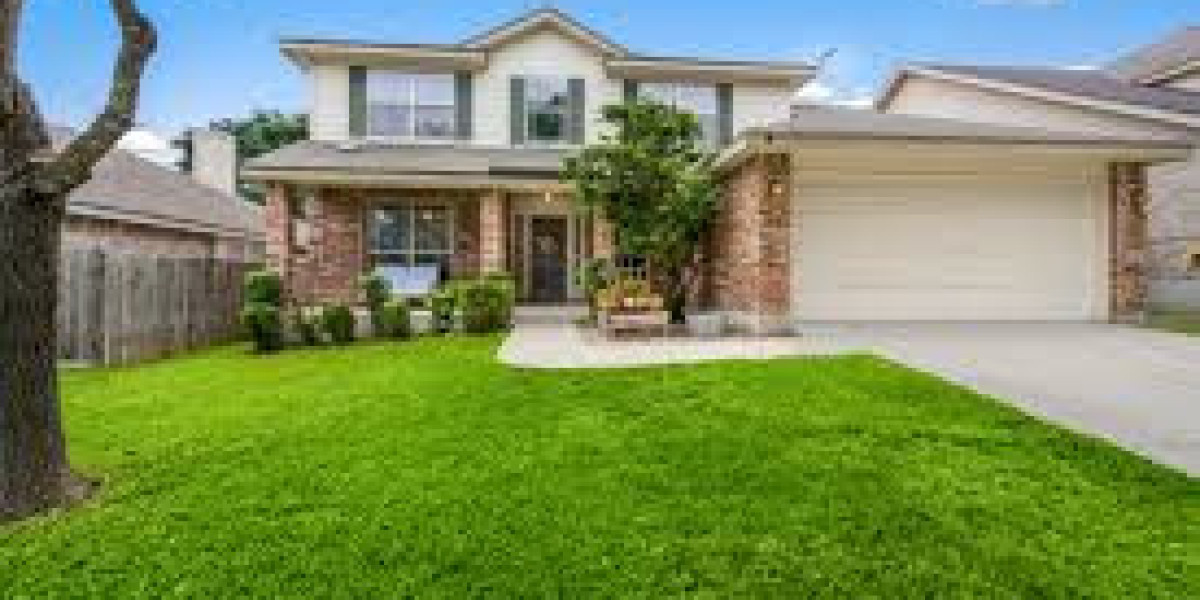 The Importance of Seasonal Lawn Clean-Up for Canton, GA Homes