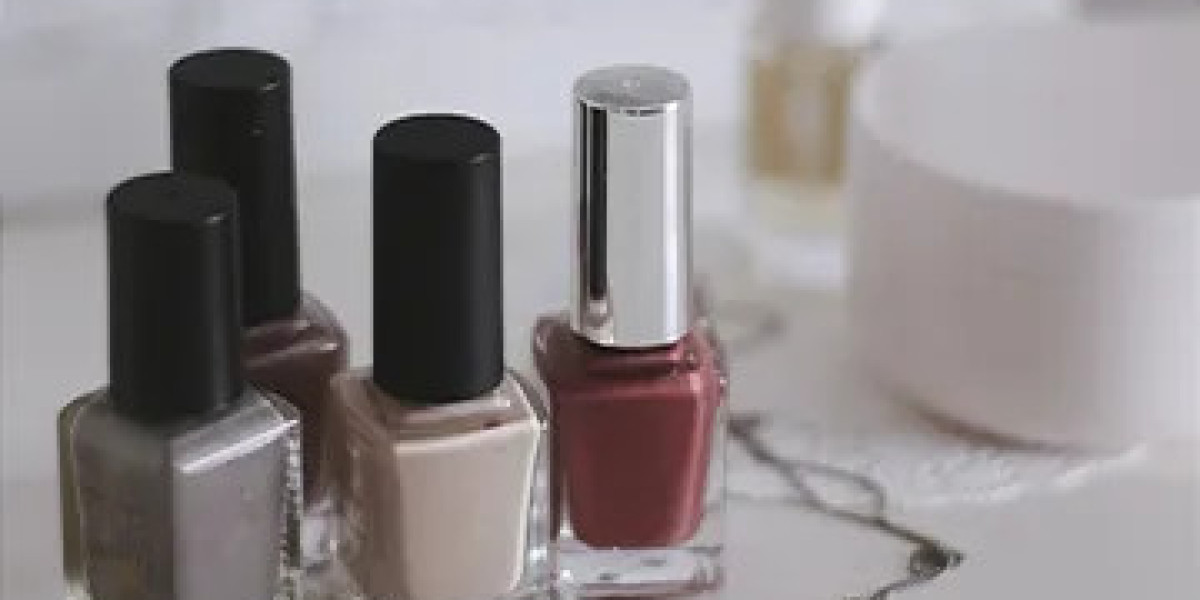 Jak vybavit profesionální nehtové studio: Co nesmí chybět pro špičkový výsledek?