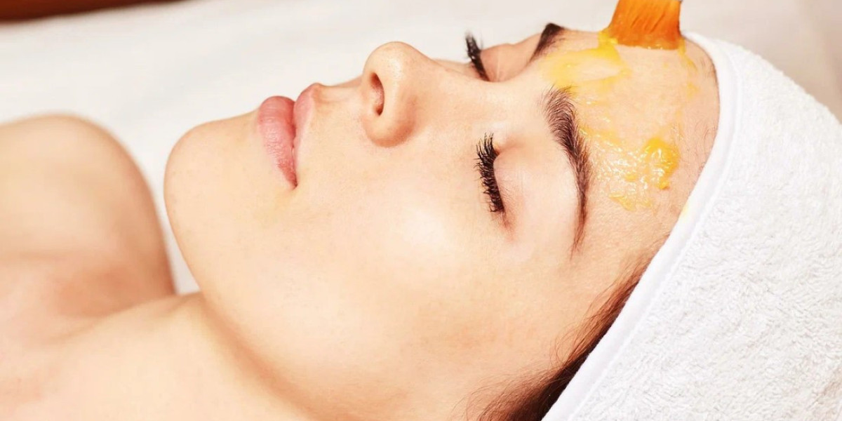 Understanding the different types of chemical peels available in Riyadh