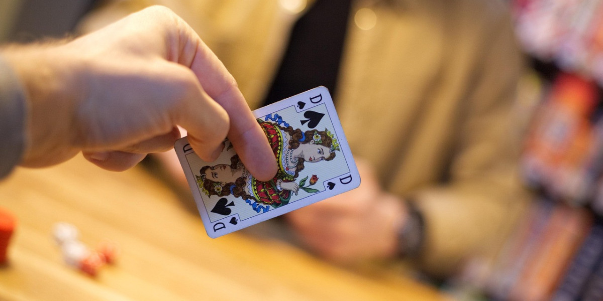 Tendința creșterii jocurilor de noroc sociale în cazinourile online: Impactul comunităților virtuale asupra comportament