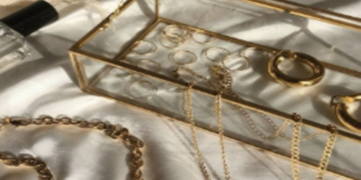 Gold Necklaces The Ultimate Statement of Individuality