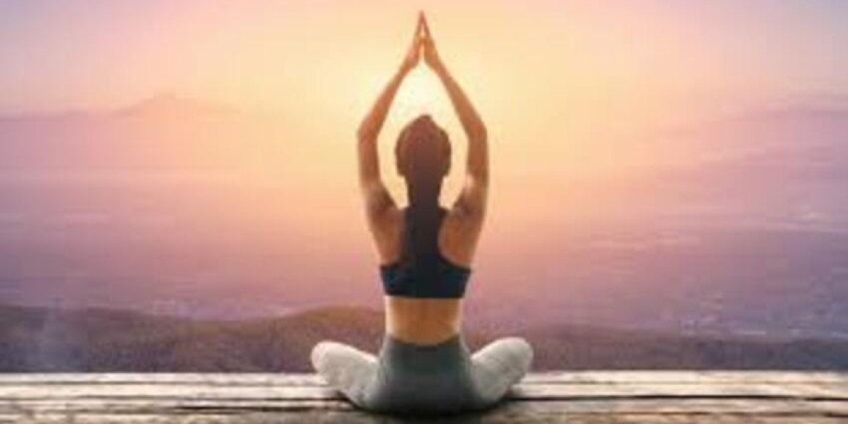 Experience the Complete Yogic Lifestyle in Rishikesh – Training, Retreats, Healing, Adventure, and Sacred Celebrations