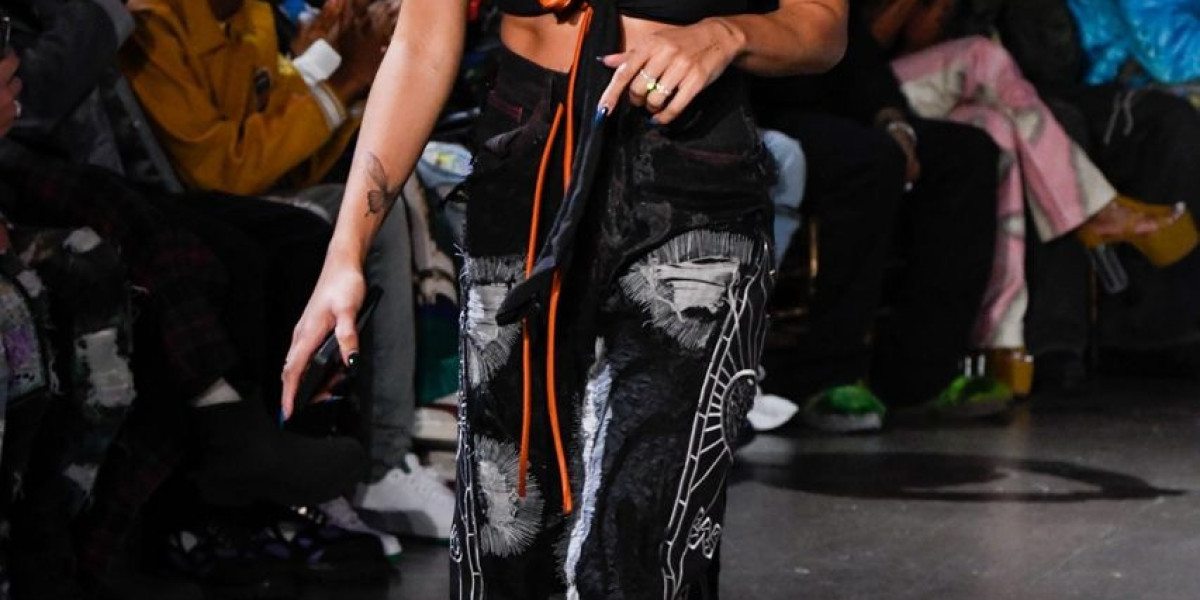 Who Decides War Jeans clean street look inspiration